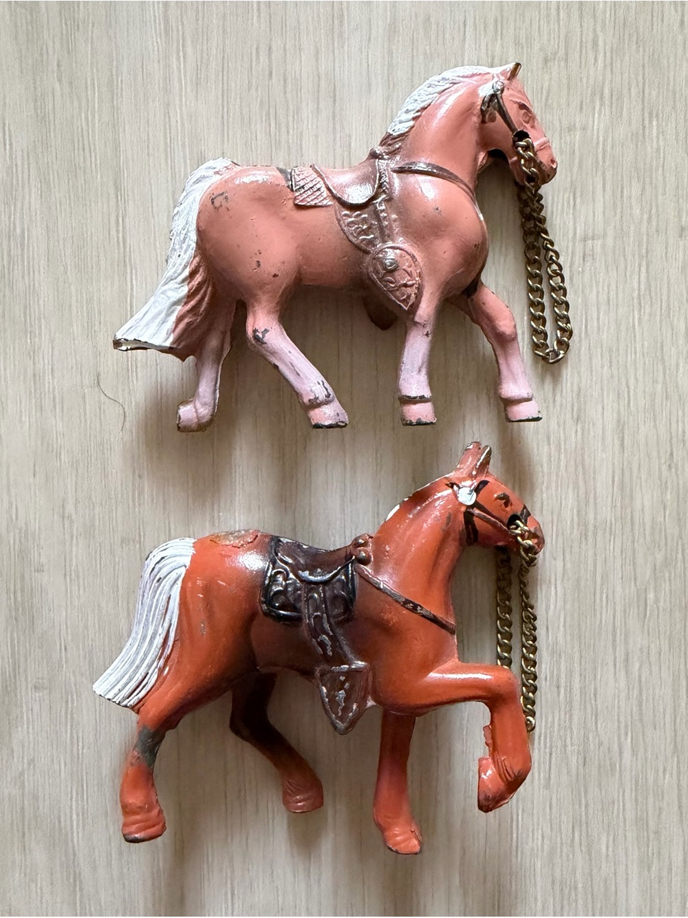 2 Vintage 1950s Cast Horse Brown Metal Painted Toy Saddle Chain Rein 3”